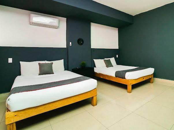 Adhoc Plaza Hotel Monterrei Exterior foto